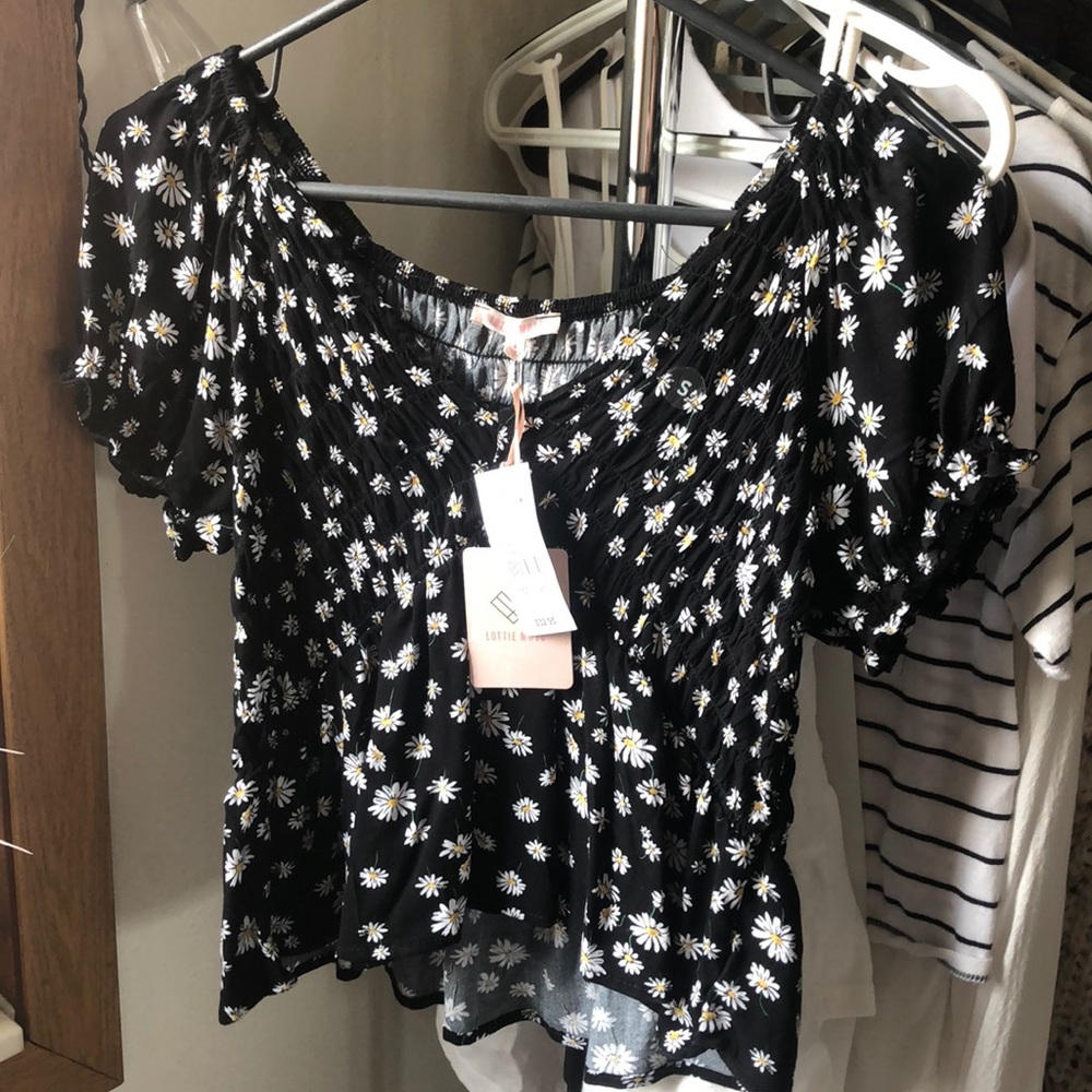 NWT Pacsun top